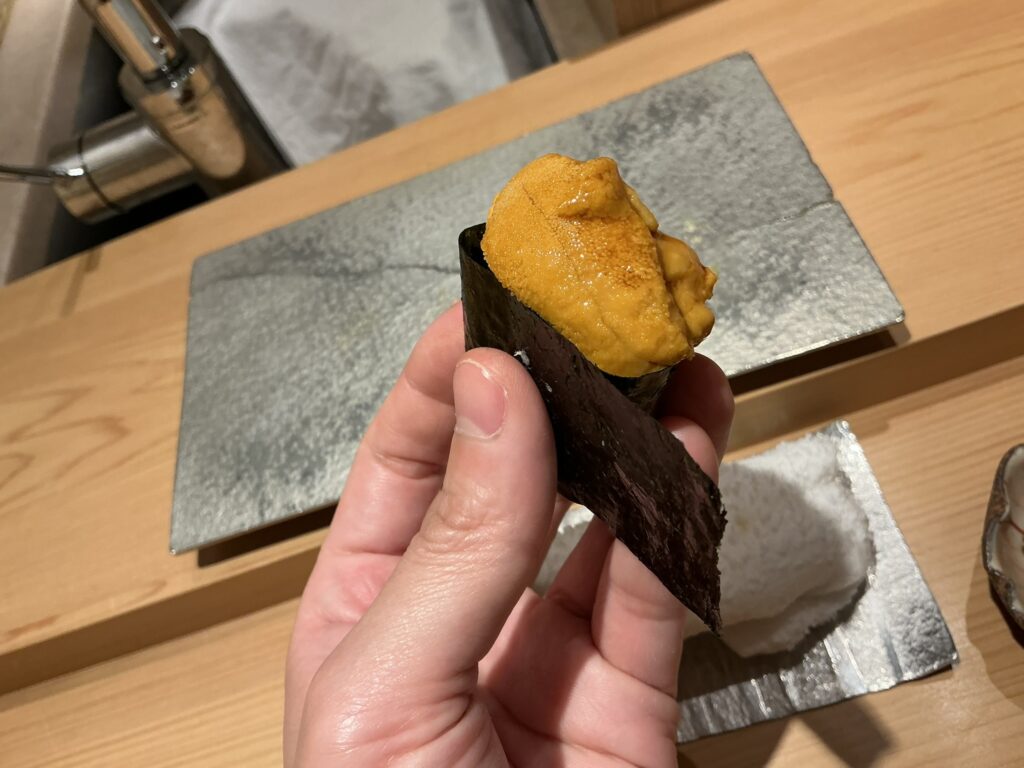 寿司栄のウニ