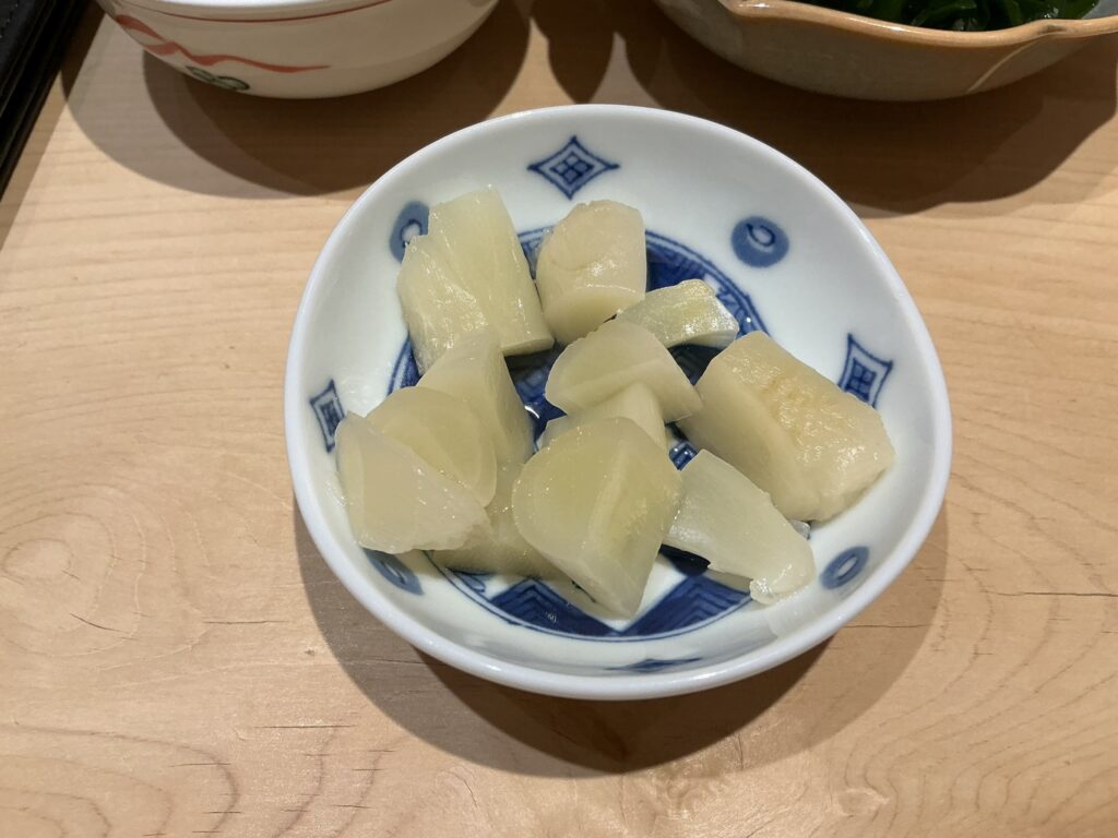 鮨結う紬のガリ