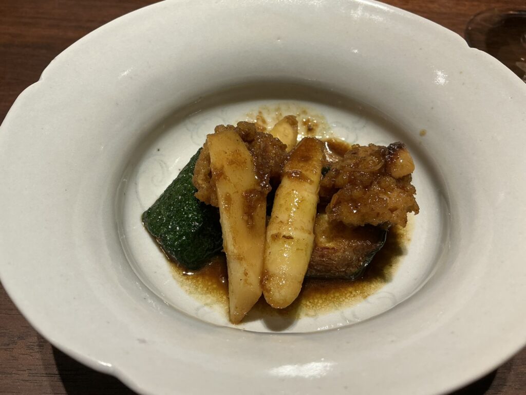 旧雨のズッキーニとあなごの沙茶醤炒め