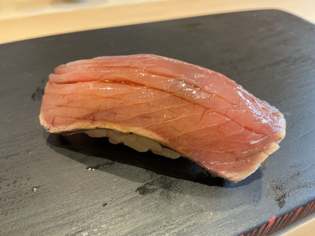 鮨結う遥のメジマグロ