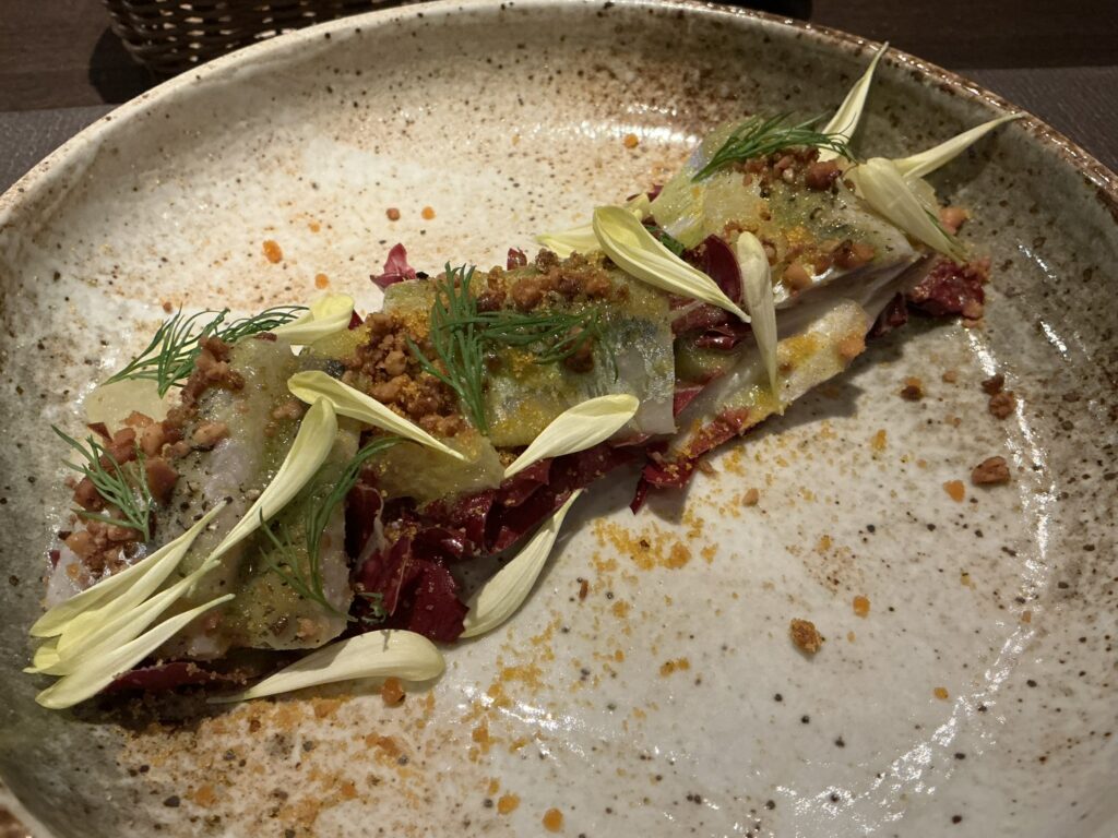 ルナ・エ・ガットの旬の魚介を使った冷たい前菜