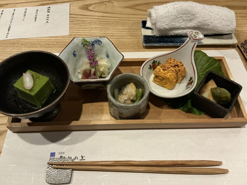 なみの上の季節のおばんざい五種盛り