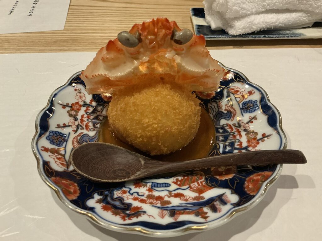 なみの上のカニクリームコロッケ