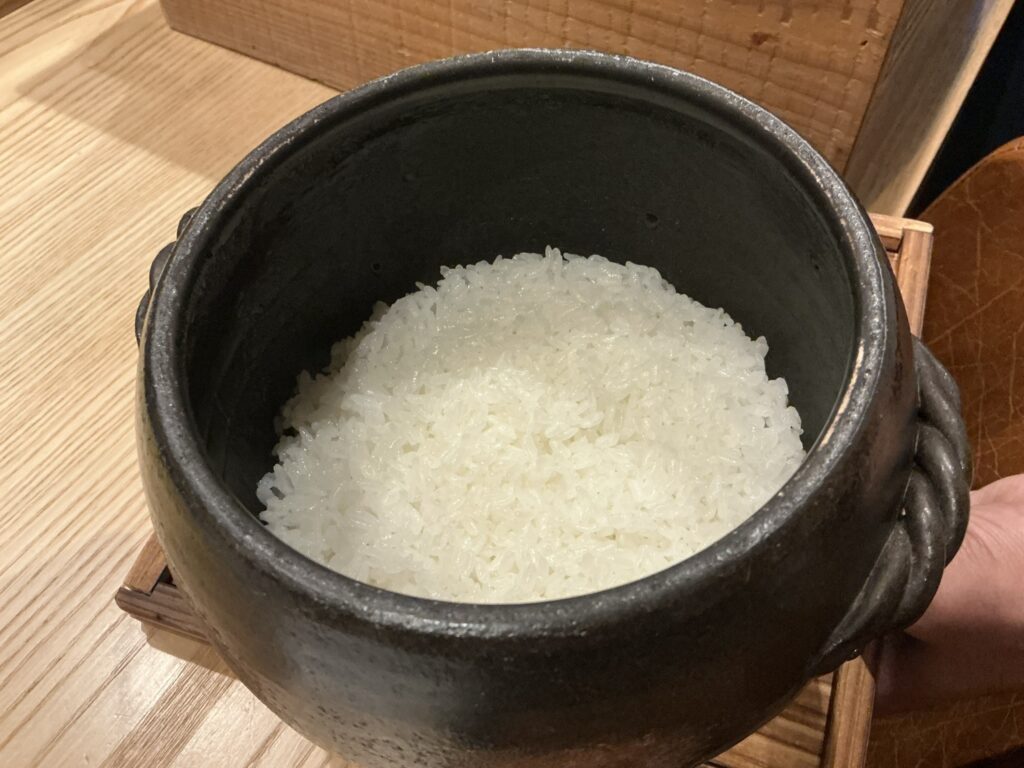 なみの上の土鍋ご飯