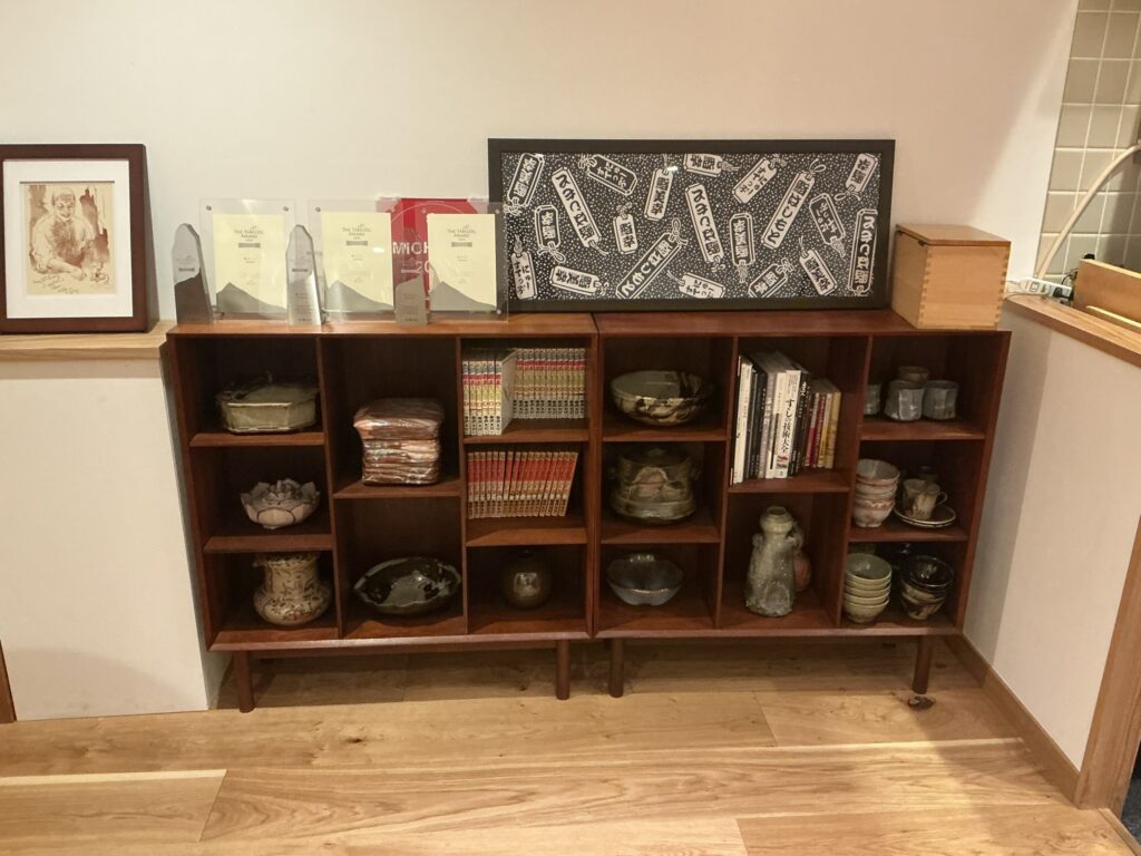 にゅーすてっぷの店内