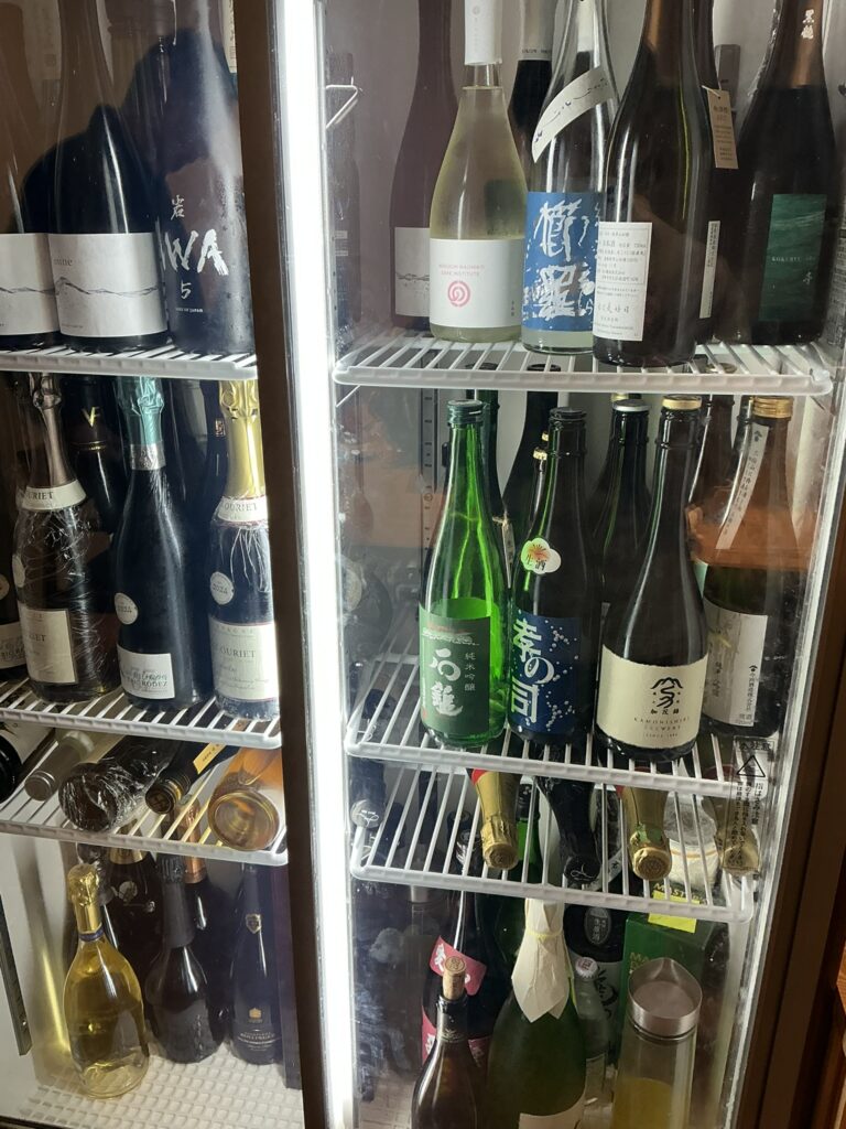 にゅーすてっぷの店内