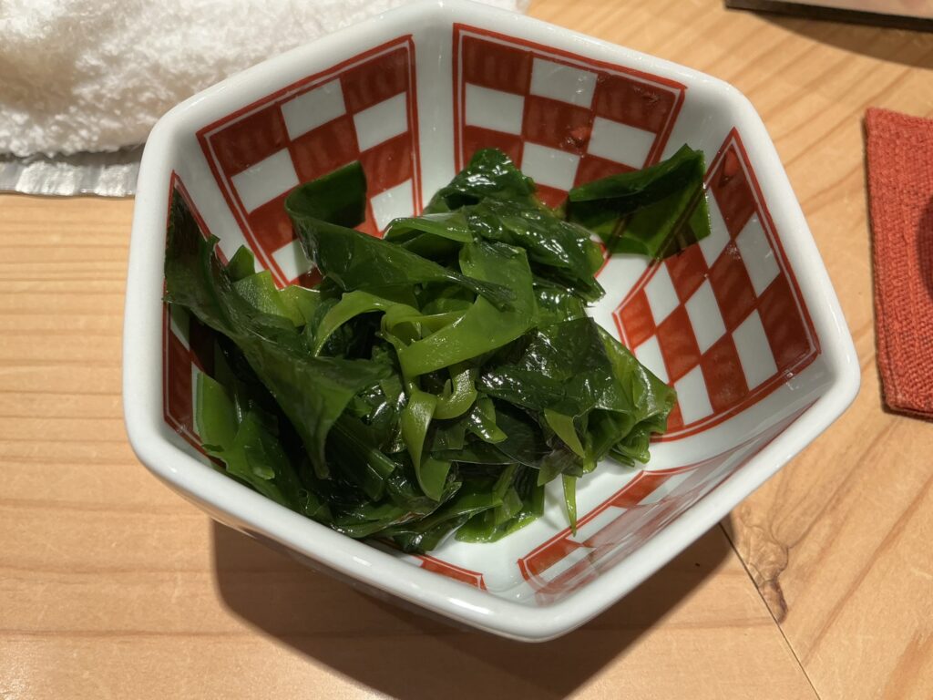 寿司栄のワカメ