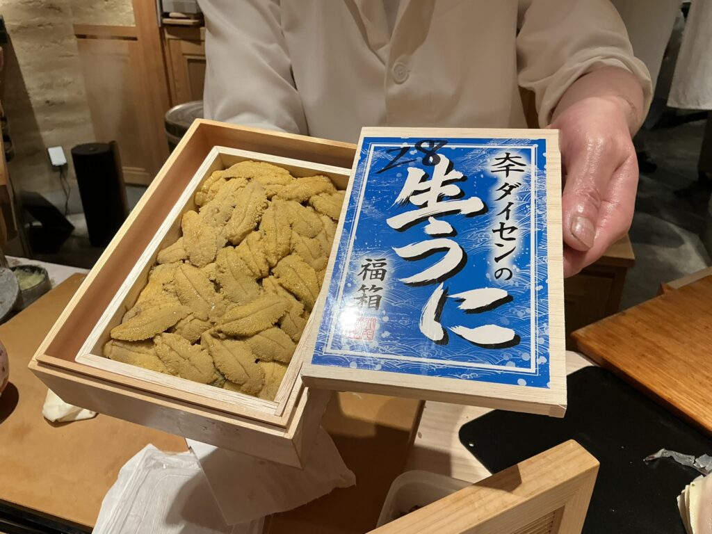 寿司栄のムラサキウニ