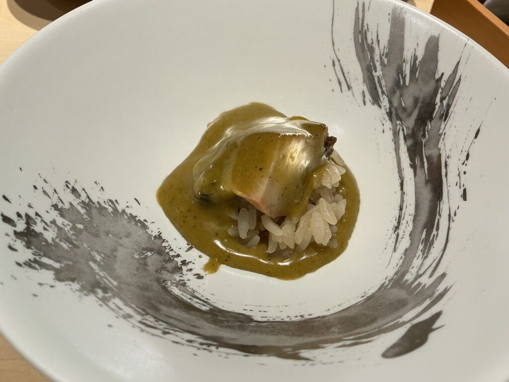 鮨結う紬のアワビ