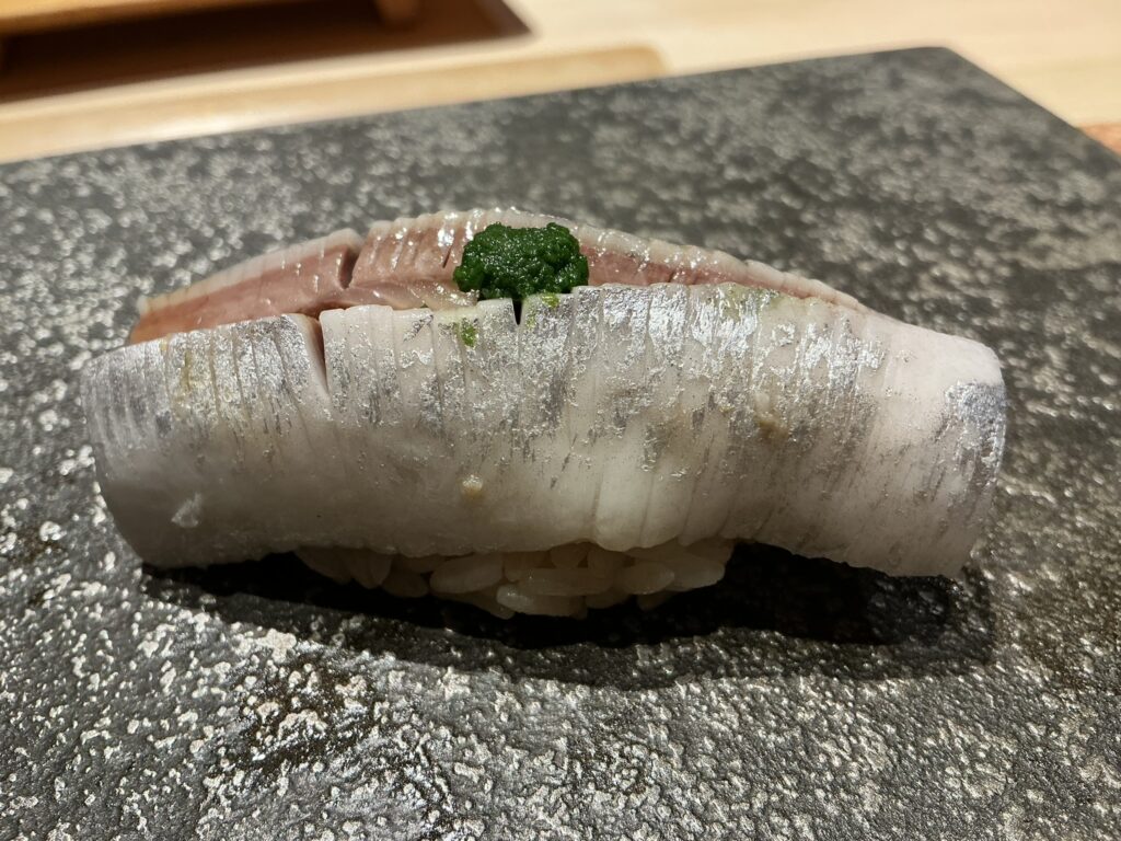 鮨結う紬のイワシ