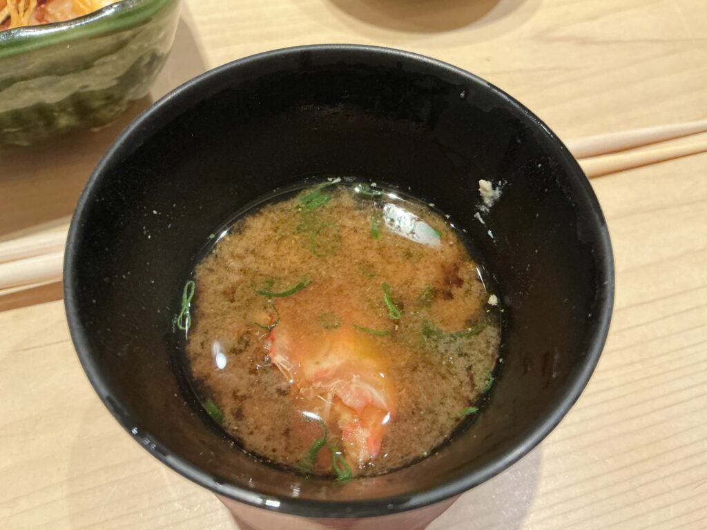 鮨結う紬のお椀