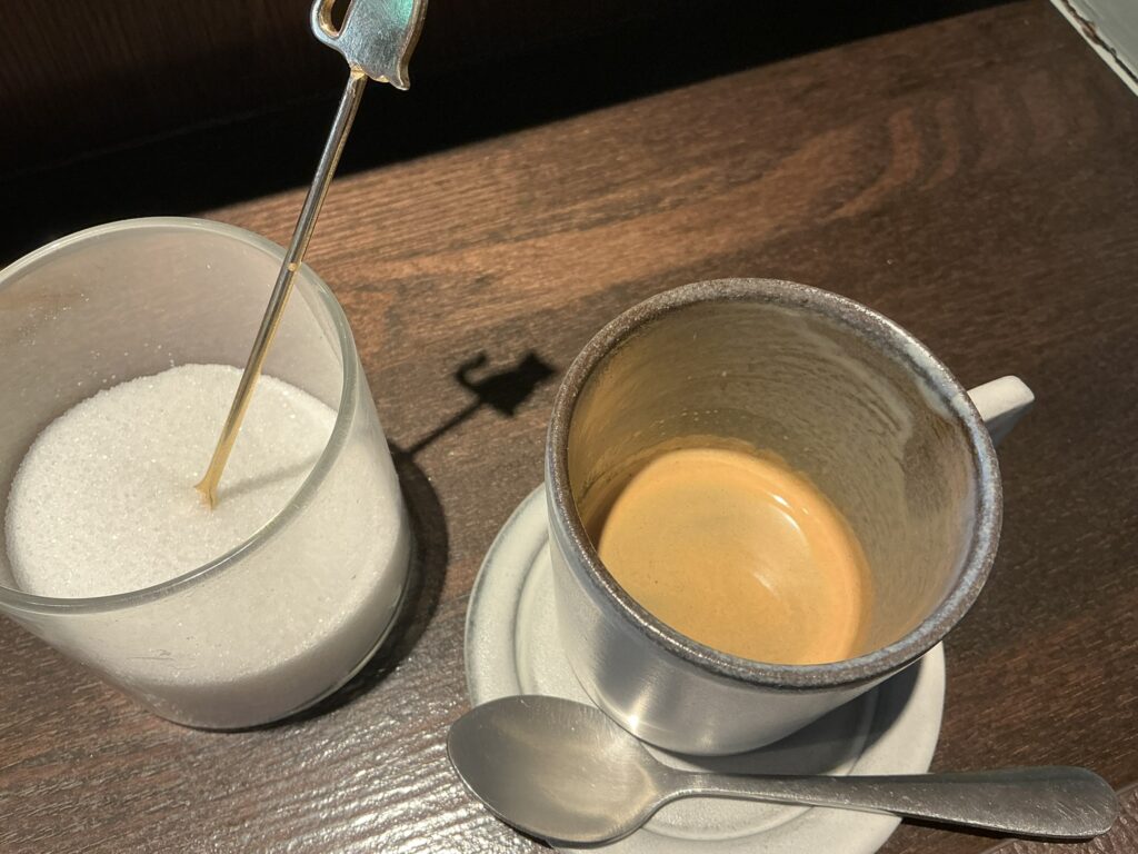 ルナ・エ・ガットのエスプレッソ