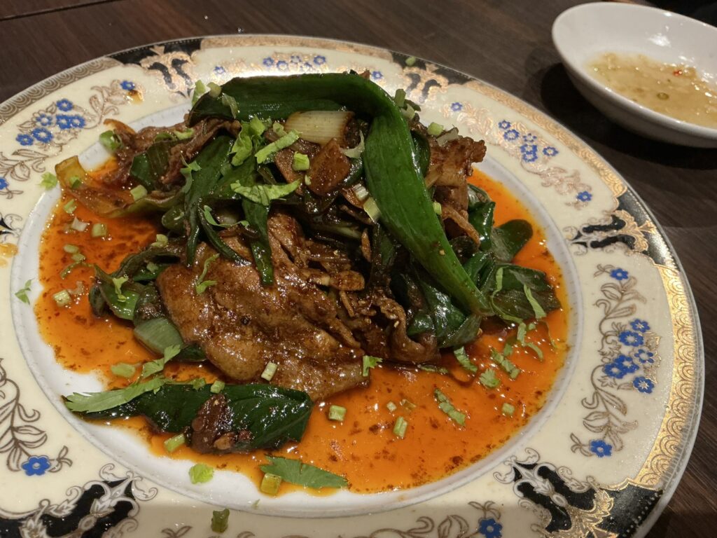 蓮香の葉玉ねぎ、豚肉の四川家庭料理風回鍋肉