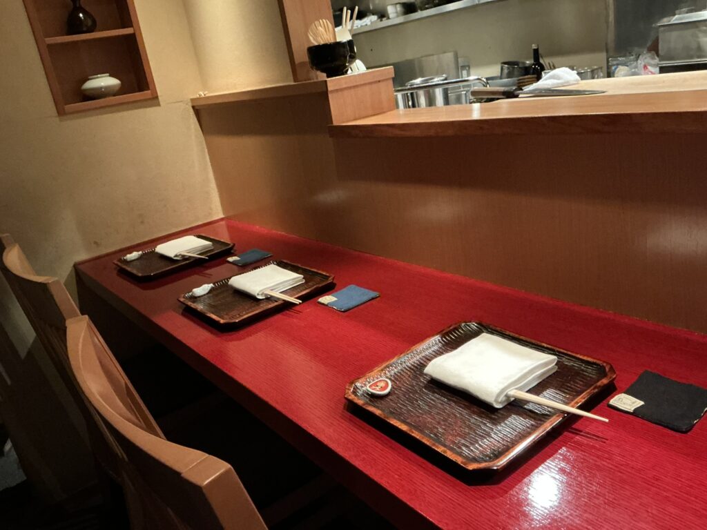 礼讃の店内