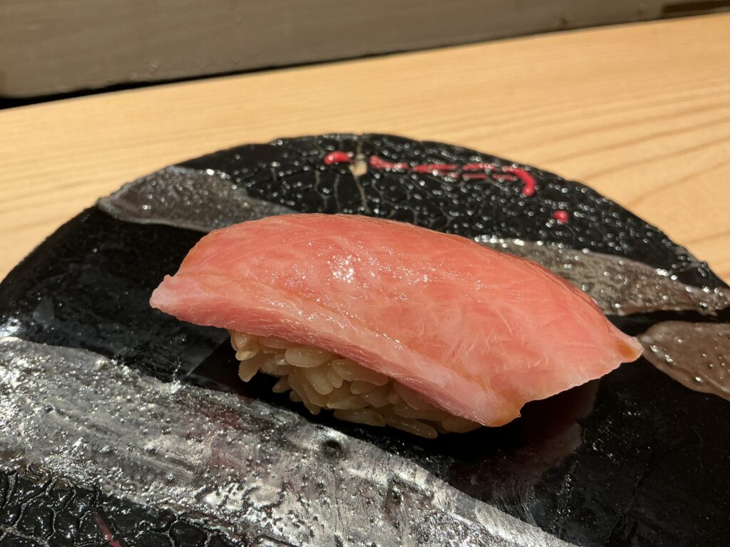 寿司清のマグロの剥がし