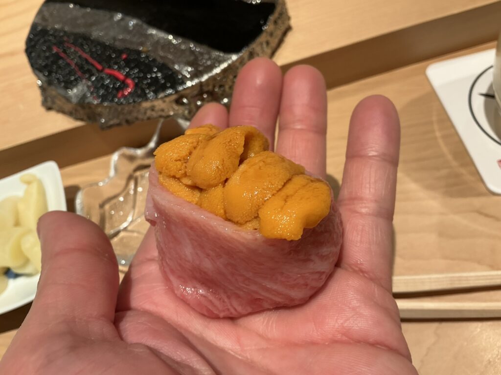 寿司清のカマトロと北海道のバフンウニ