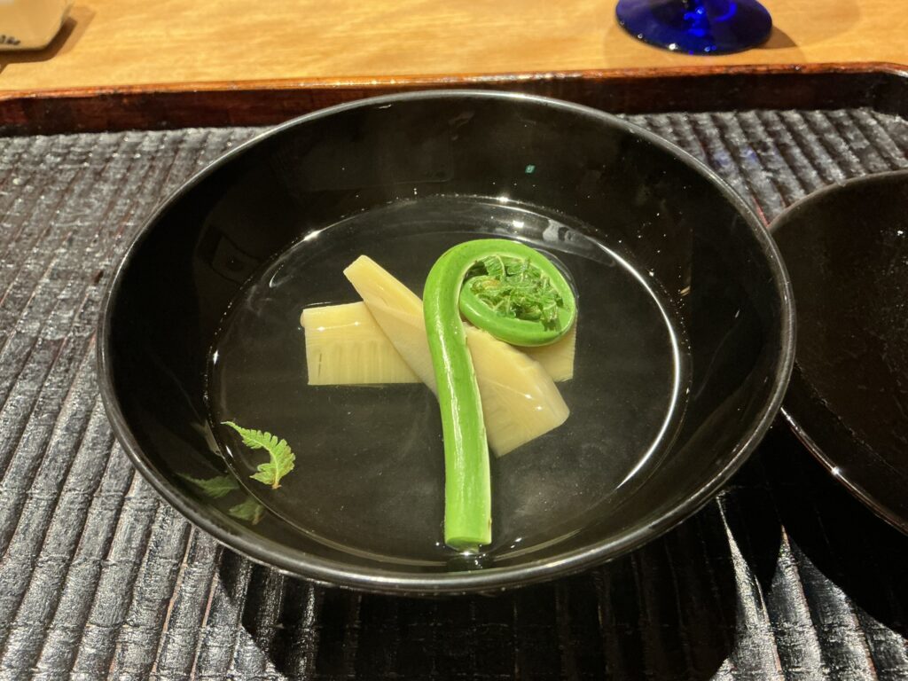 三分楼のタケノコとコゴミのお椀