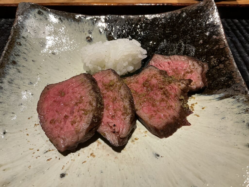 三分楼の田村牛の炭火焼き