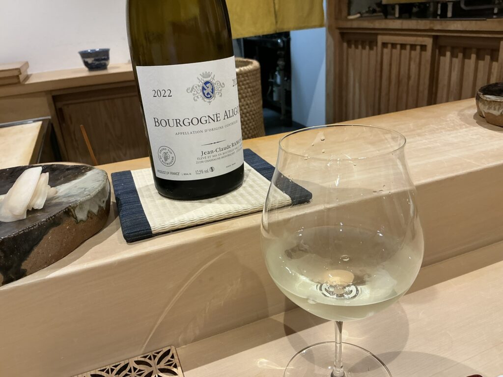 鮨美幸の白ワイン