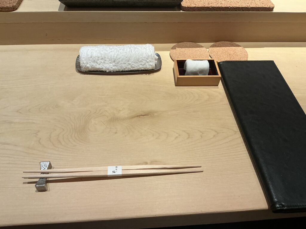 鮨結う紬のカウンターセット