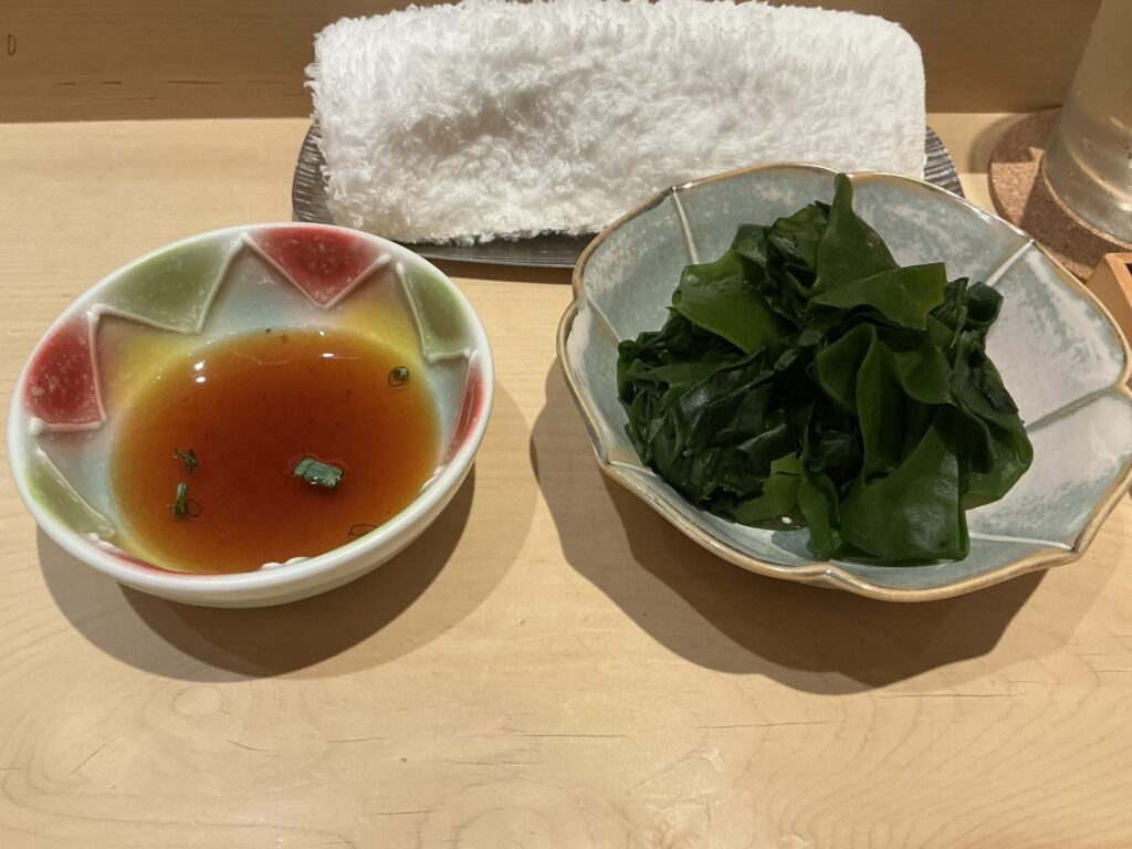 鮨結う紬のワカメ