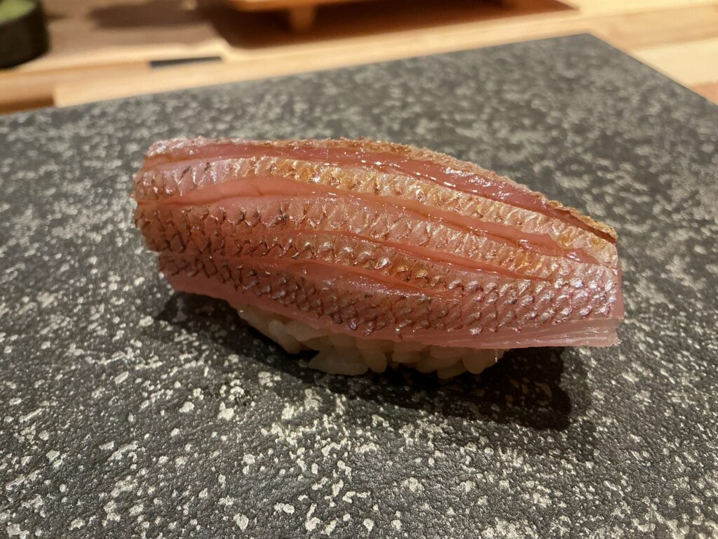 鮨結う紬のカスゴ