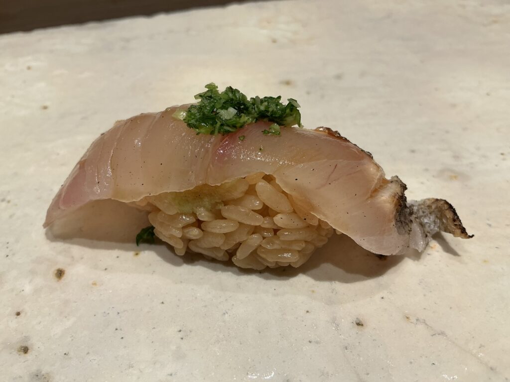 寿司清のイサキ