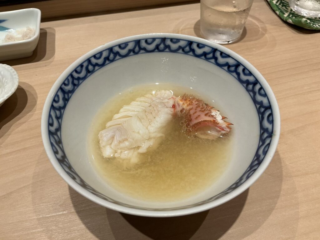 すし良月のケガニ