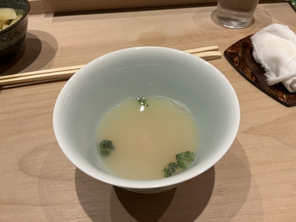 すし良月のお椀