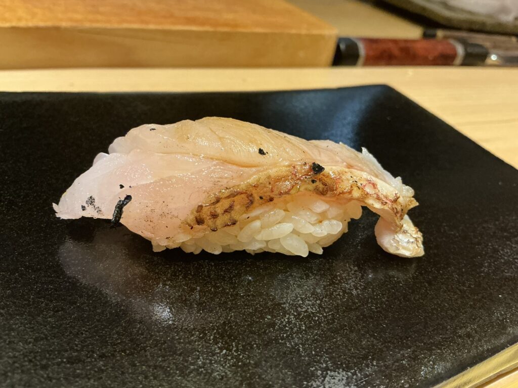 鮨幸凛のノドグロ