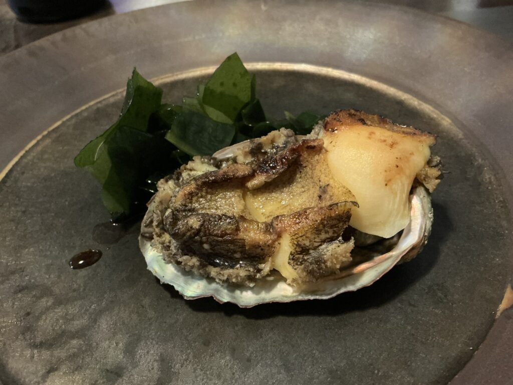 鉄板焼花のアワビ