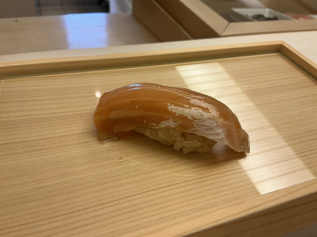 鮨おばなのサクラマス