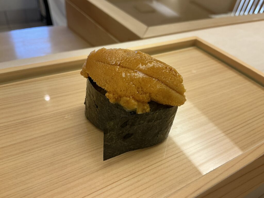 鮨おばなのバフンウニ