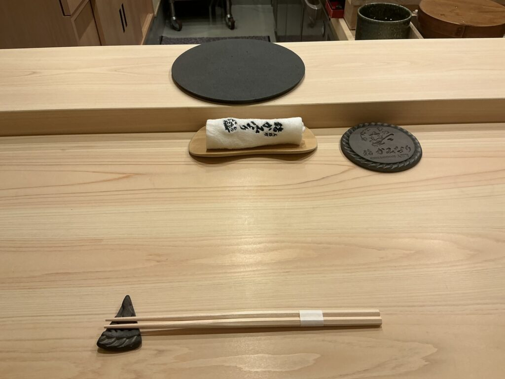 鮨かみなりのカウンターセット