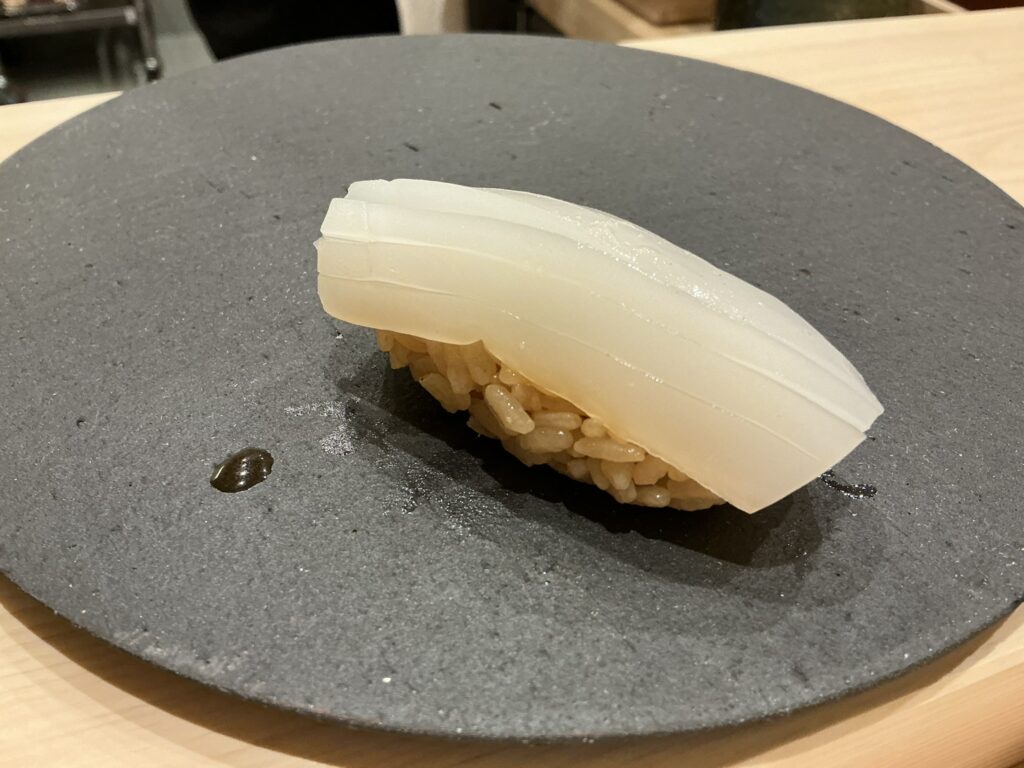 鮨かみなりのスミイカ