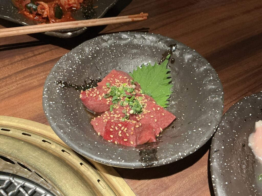 志方の新鮮角切りレバー