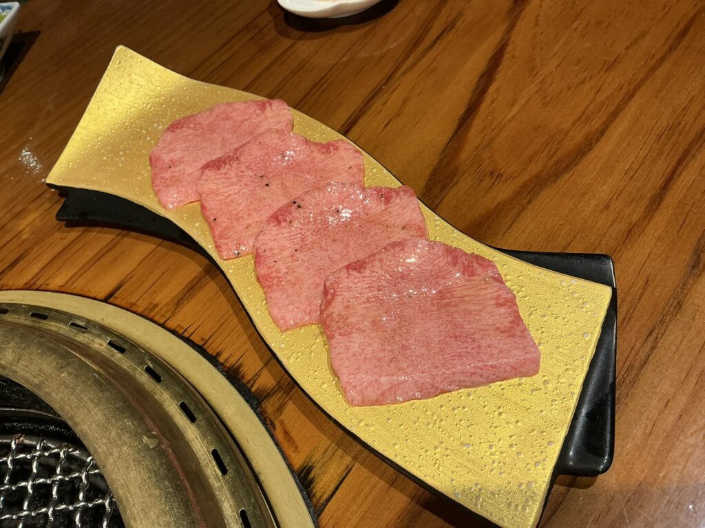 肉の頂の上タン塩