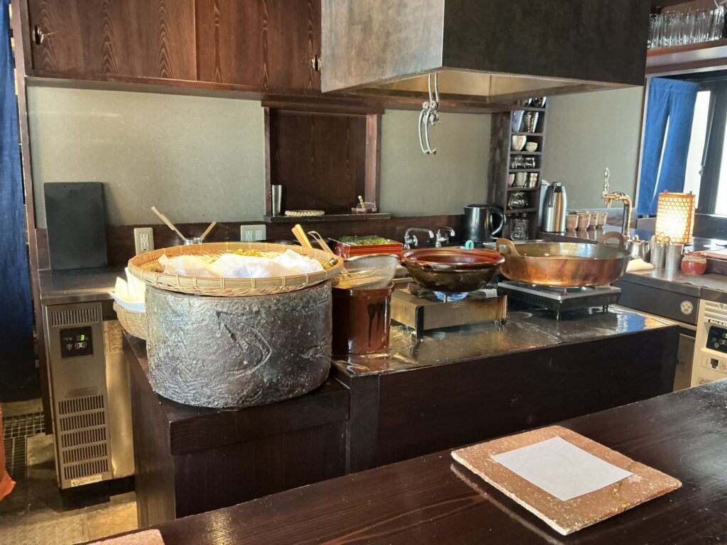 たでの葉の店内