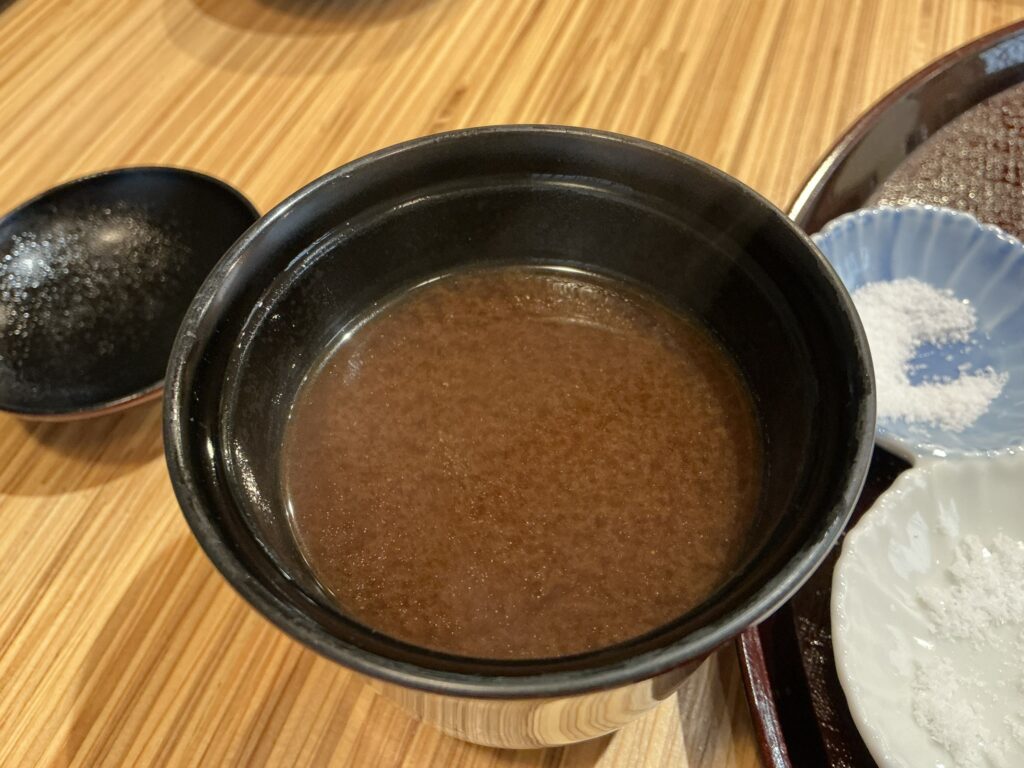 天ぷら浅沼の赤出汁