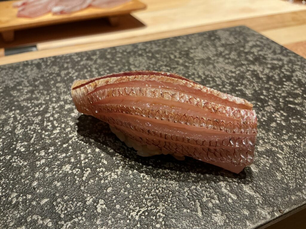 鮨結う紬のカスゴ