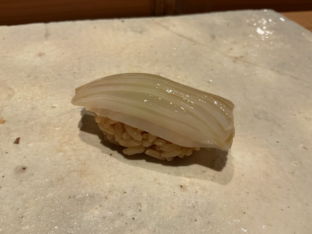 寿司清のシロイカ