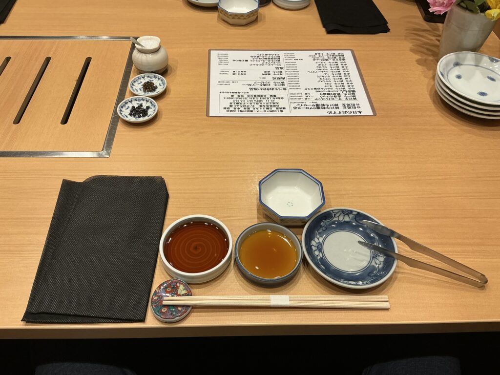 神戸焼肉金虎のテーブルセット