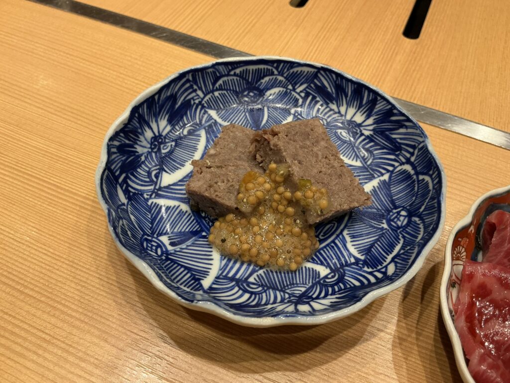 神戸焼肉金虎のコンビーフ