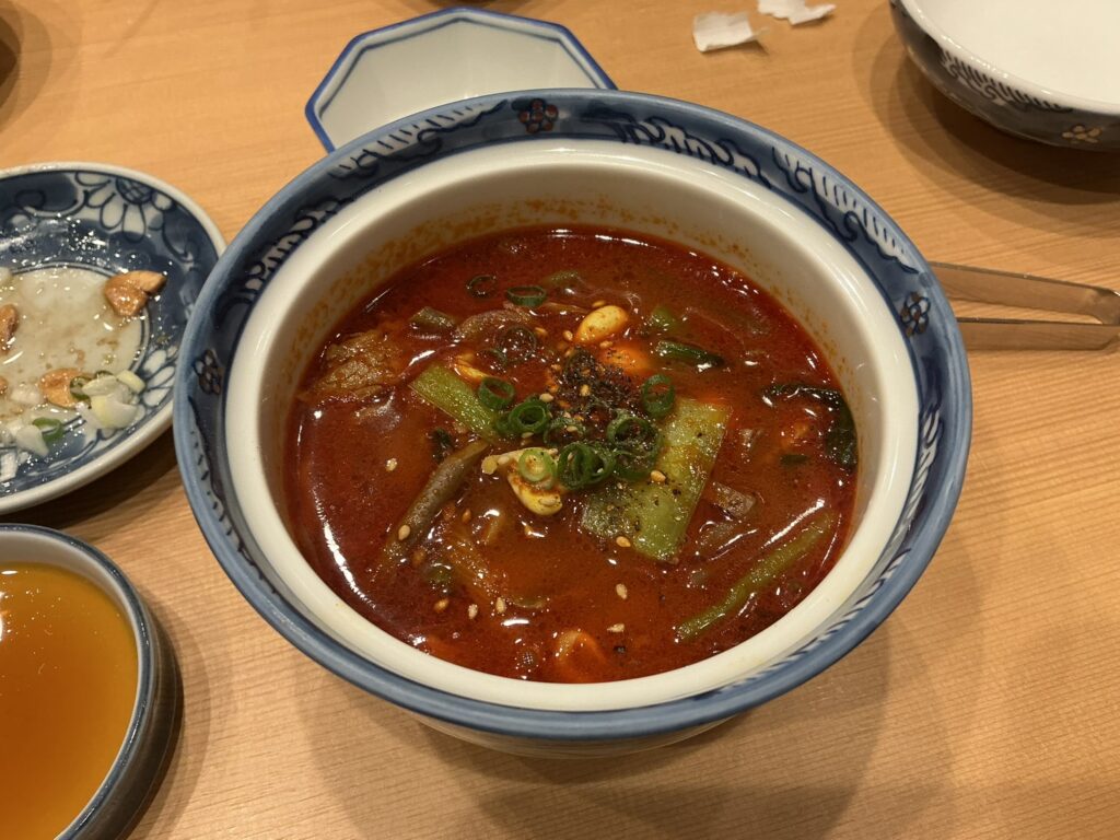 神戸焼肉金虎のユッケジャンスープ