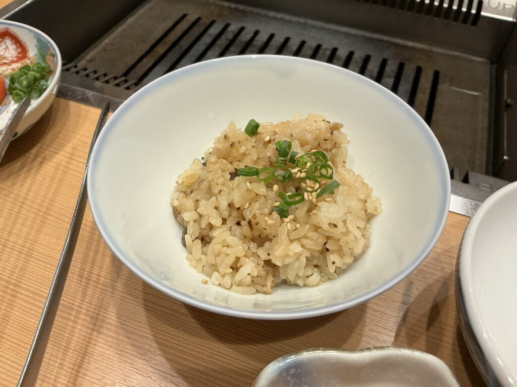 神戸焼肉金虎のガーリックライス