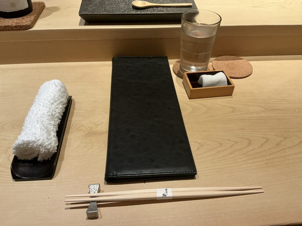 鮨結う紬のカウンターセット