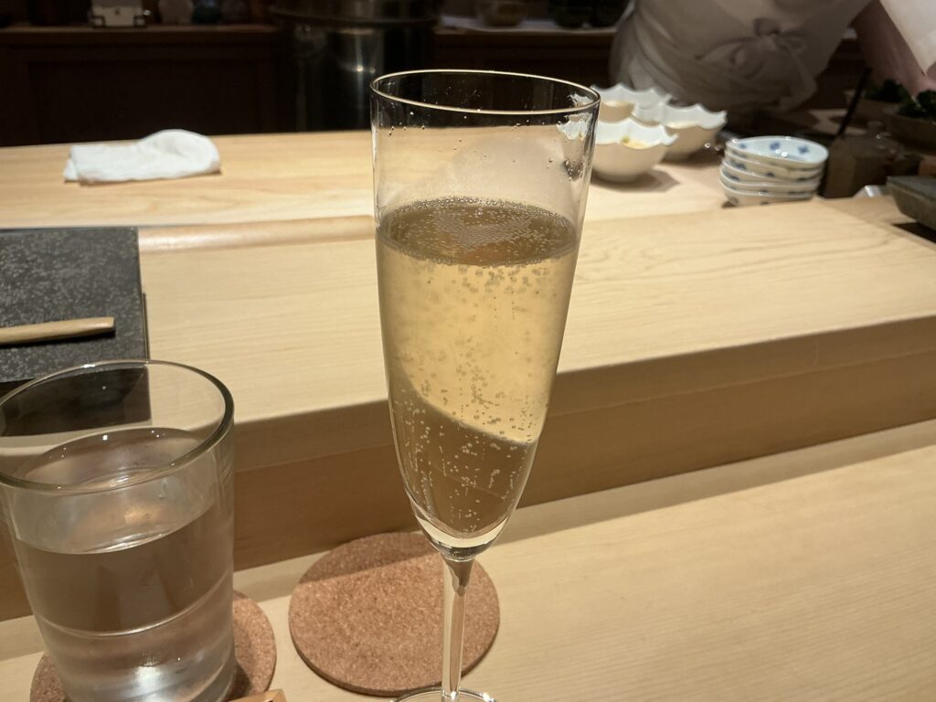 鮨結う紬のシャンパン