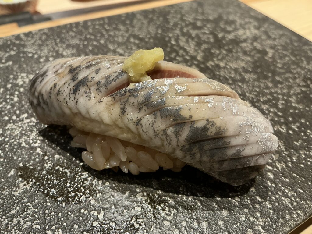 鮨結う紬のイワシ