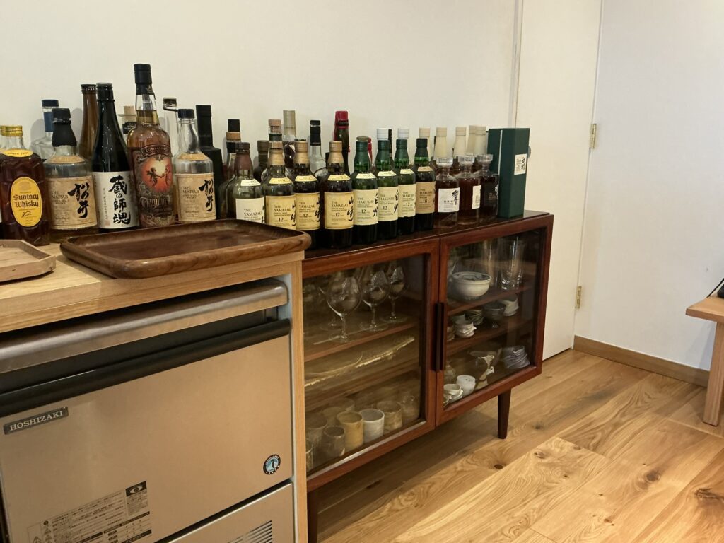 にゅーすてっぷの店内