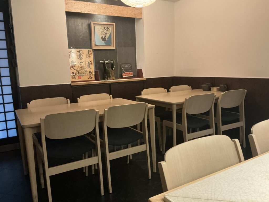 なかがわの店内